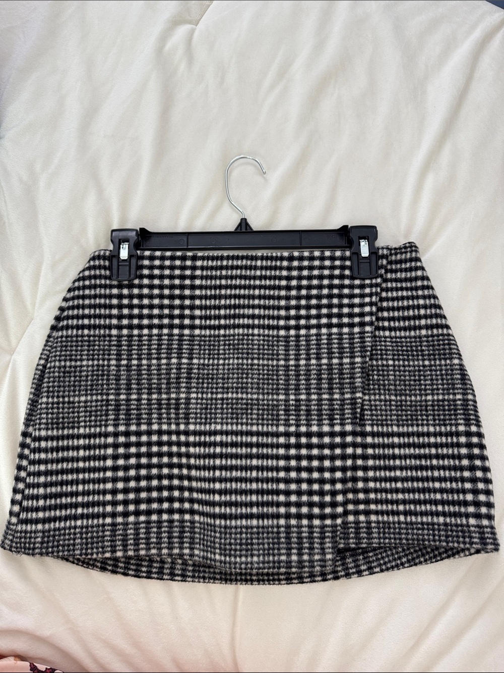 Abercrombie & Fitch wool blend Houndstooth Mini Skirt, xs